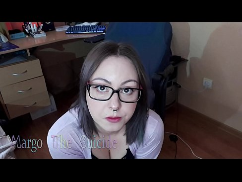 ❤️ Nighean gnèitheach le speuclairean a’ suirghe Dildo gu domhainn air a’ chamara ️ Porno aig porn gd.pornplaybb.ru ️❤