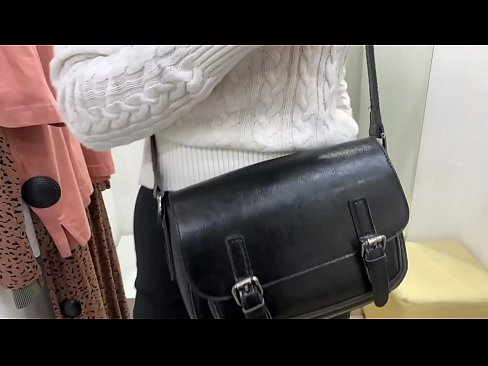 ❤️ Masturbation poblach den ghalla òg FeralBerry le dildo anns an t-seòmar suidheachaidh ️ Porno aig porn gd.pornplaybb.ru ️❤